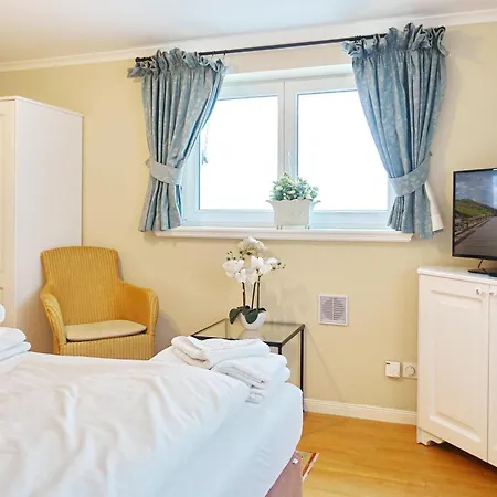 Haus Silvana, App 1 Wenningstedt-Braderup (Sylt)